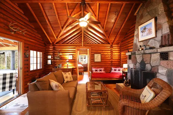 8243 W Rose Lake DR, Canyon, MN 55717