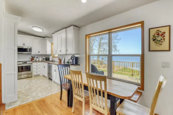 37855 SW Height Of Land DR, Rochert, MN 56578