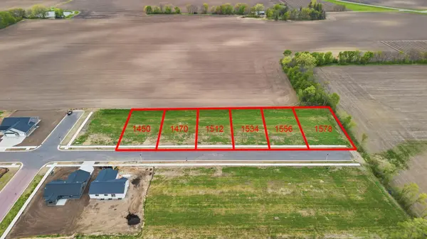1360 Cullen ST, Saint Peter, MN 56082