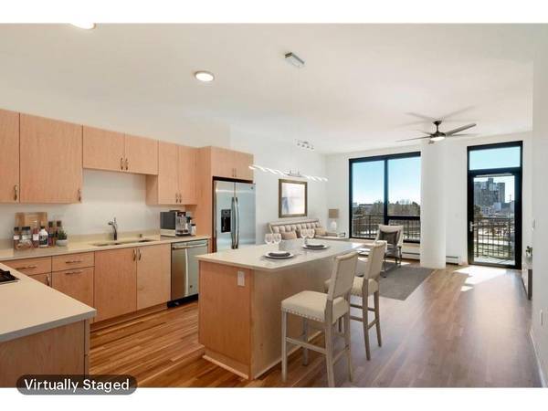 1240 2nd ST S #325, Minneapolis, MN 55415