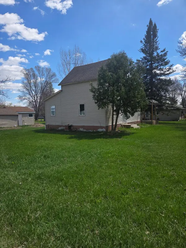 103 Main ST S, Leonard, ND 58052