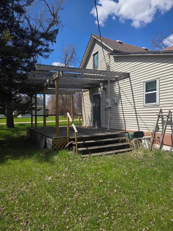 103 Main ST S, Leonard, ND 58052