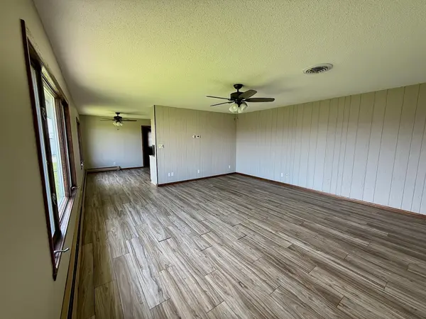 147 4th AVE SE, Spring Grove, MN 55974