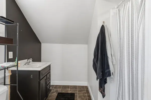1105 Rose AVE E, Saint Paul, MN 55106