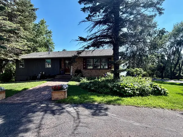 32185 290th ST, Worthington, MN 56187