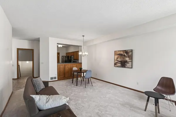 2162 Water Lilly LN #1002, Eagan, MN 55122