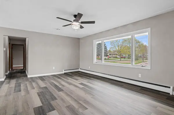 8033 Georgia AVE N, Brooklyn Park, MN 55445