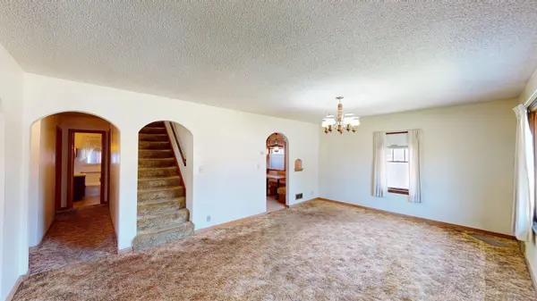 406 Giles PL, Albert Lea, MN 56007