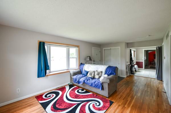 58196 County Road 21, Mazeppa, MN 55956