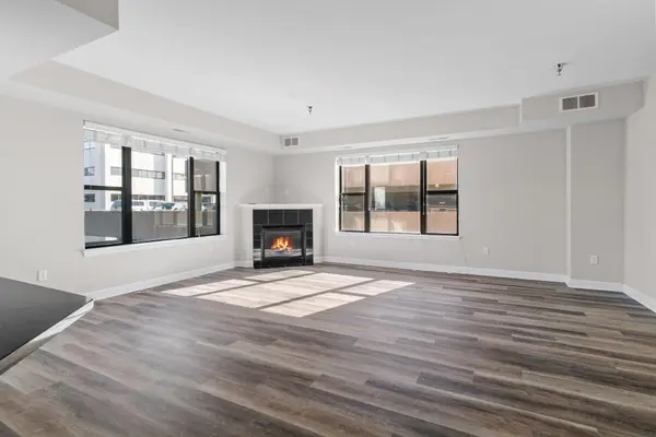 1155 Ford RD #201, Saint Louis Park, MN 55426