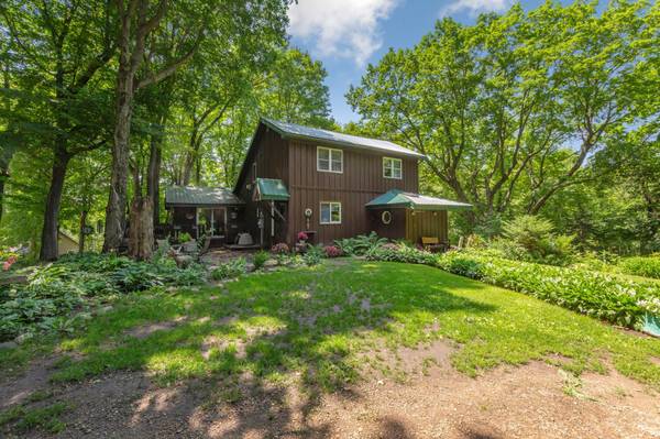 6200 French Lake TRL, Faribault, MN 55021