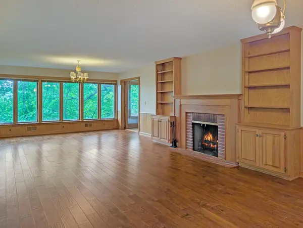 16220 Hayes AVE, Carver, MN 55315