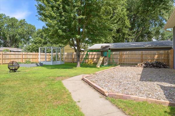 5809 Quail AVE N, Crystal, MN 55429