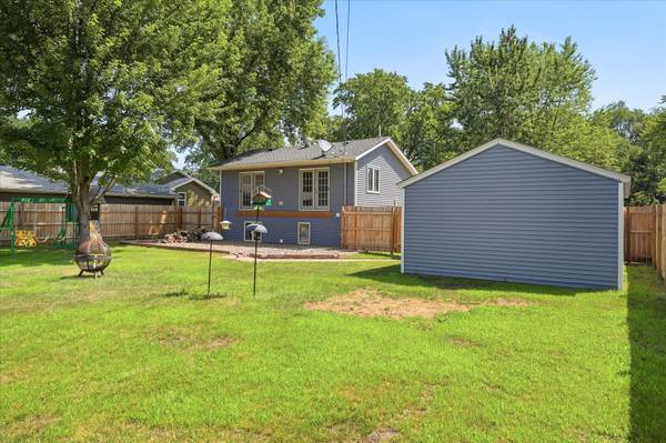 5809 Quail AVE N, Crystal, MN 55429