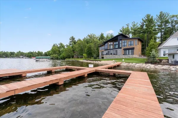 11245 E Steamboat Bay DR, East Gull Lake, MN 56401