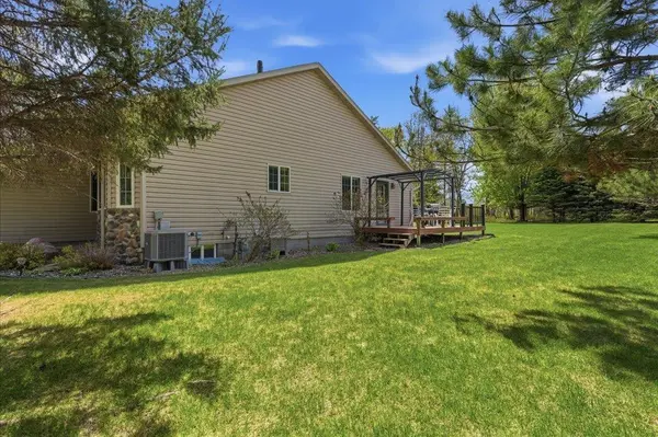 24175 White Pine DR, Nisswa, MN 56468