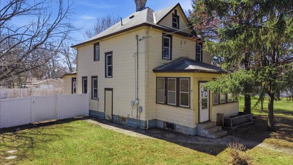 237 2nd ST SW, Richmond, MN 56368