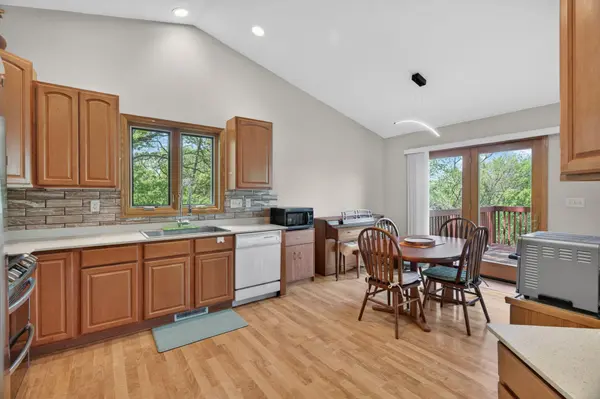 95 22nd ST SW, Rochester, MN 55902