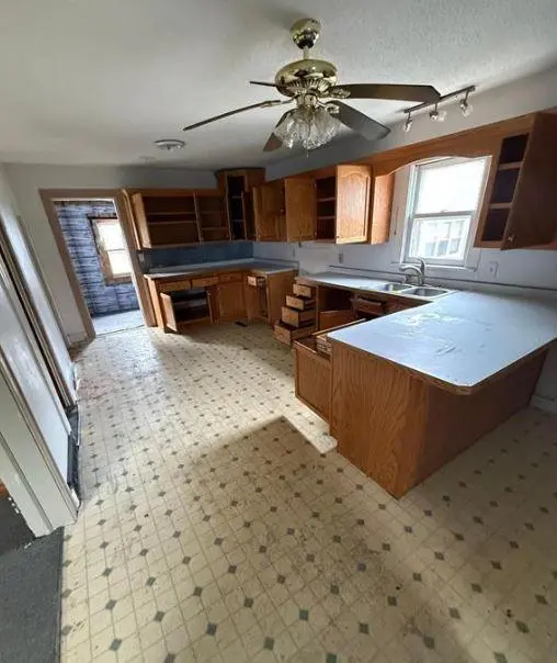 308 W 3rd ST, Argyle, MN 56713