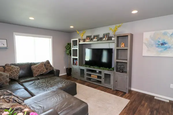 4312 10th ST S, Moorhead, MN 56560