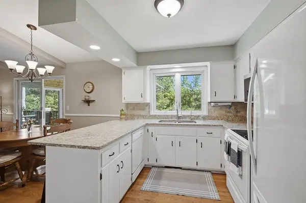 11516 172nd ST W, Lakeville, MN 55044