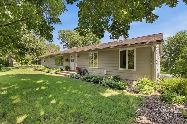 11516 172nd ST W,  Lakeville,  MN 55044