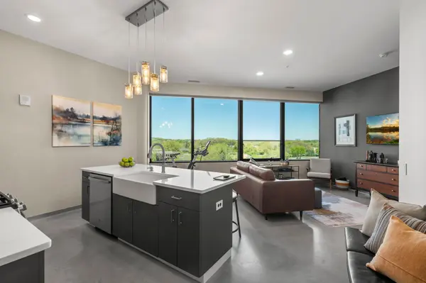 5601 Smetana DR #618, Minnetonka, MN 55343