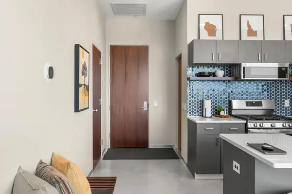 5601 Smetana DR #618, Minnetonka, MN 55343