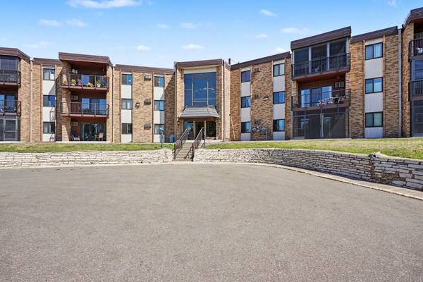 2700 Oxford ST N #154, Roseville, MN 55113