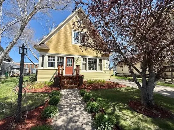209 E 5th ST, Redwood Falls, MN 56283