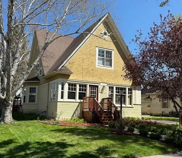 209 E 5th ST, Redwood Falls, MN 56283