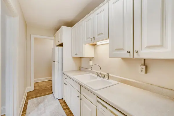 2615 Park AVE #B-2, Minneapolis, MN 55407