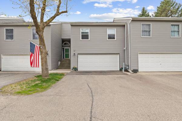 5408 Egan DR, Savage, MN 55378