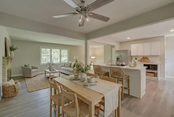 5881 Lexington AVE N, Shoreview, MN 55126