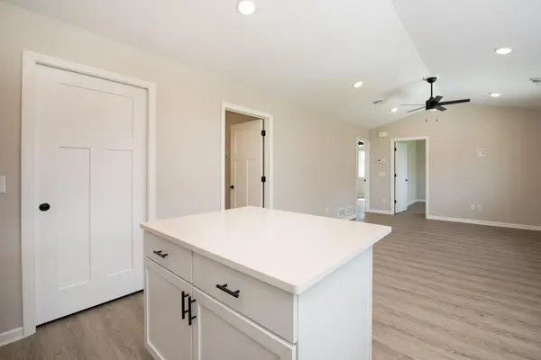 3113 Scotch LN, Mankato, MN 56001
