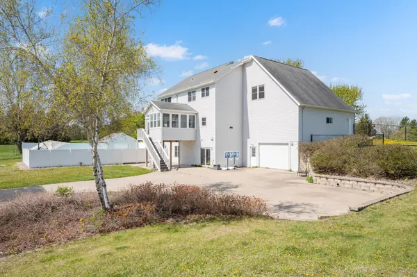 1653 Bear Meadow LN SE, Rochester, MN 55904
