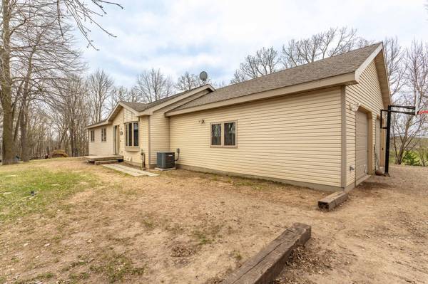 41854 215th AVE, Pelican Rapids, MN 56572