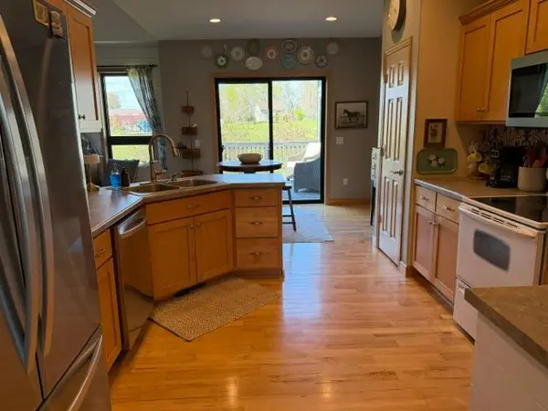 365 Trailstone DR SW, Cokato, MN 55321