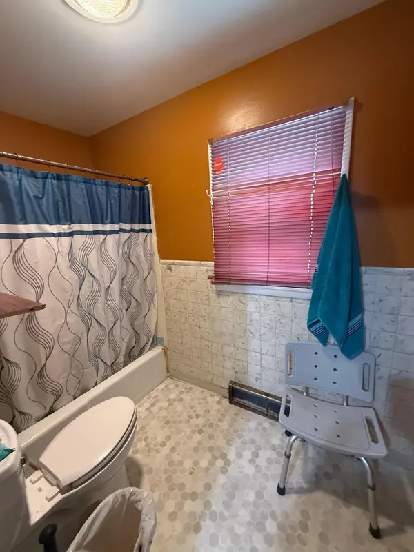 14 6th AVE NW, Faribault, MN 55021
