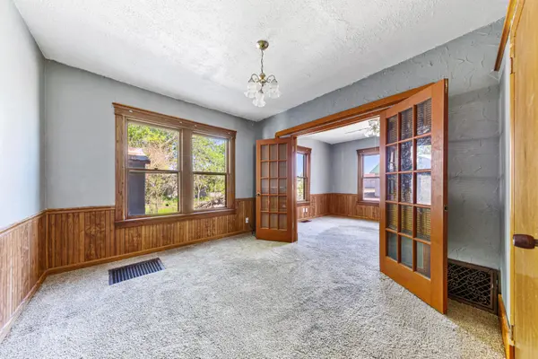 129 W Ruth ST, Mankato, MN 56001