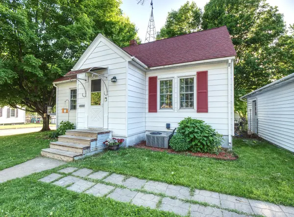 701 Park AVE, Stanley, WI 54768