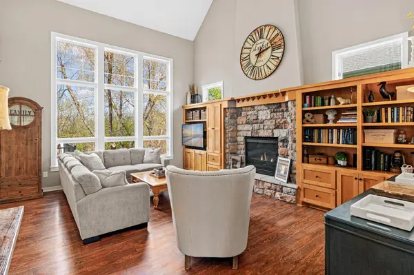 4850 Fable Hill Pkwy N, Hugo, MN 55038