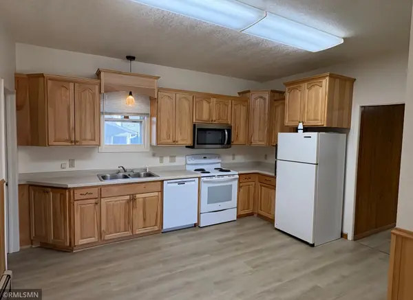 216 Birch AVE S, Maple Lake, MN 55358