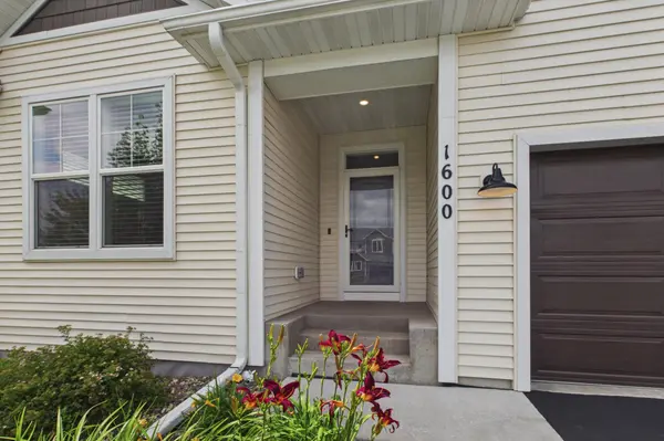 1600 Southpoint DR, Hudson, WI 54016