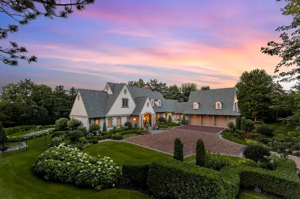 325 Highcroft LN,  Wayzata,  MN 55391