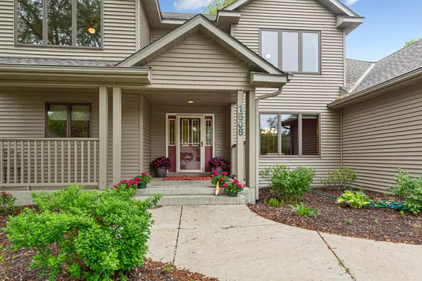1508 Lockwood DR, Northfield, MN 55057