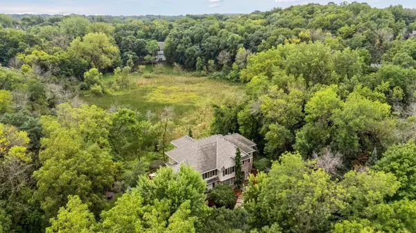 6065 Apple RD, Excelsior, MN 55331