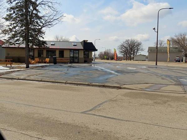 517 Duluth AVE S, Thief River Falls, MN 56701