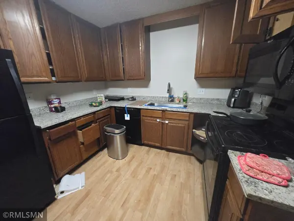 3664 Abbey WAY #B, Eagan, MN 55123