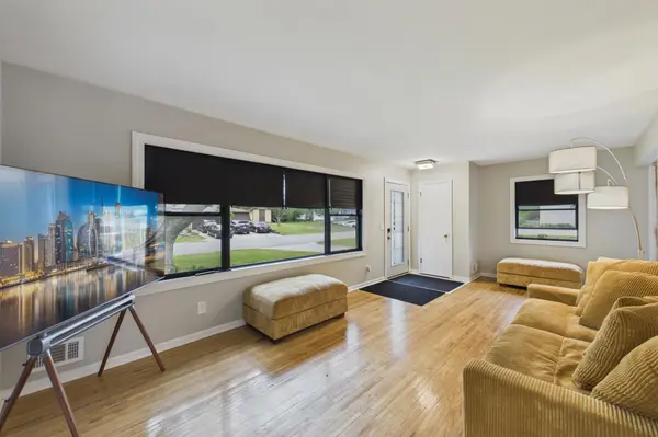 6924 Drew AVE N, Brooklyn Center, MN 55429